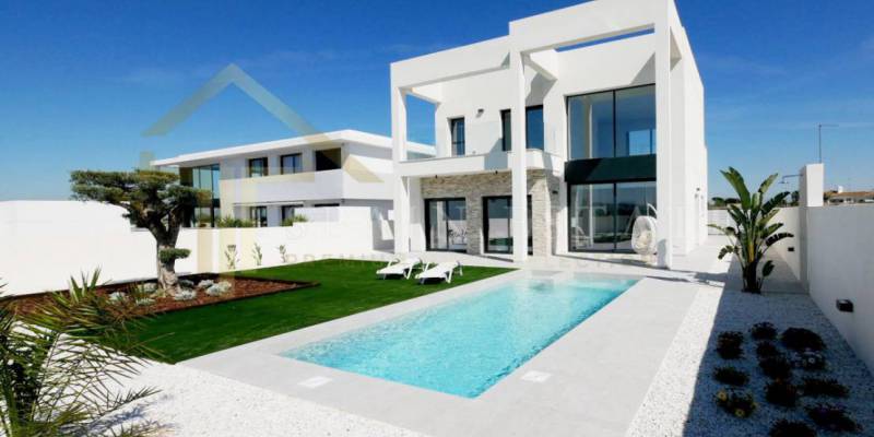 Enjoy your day to day in our Luxury houses for sale in Costa Blanca